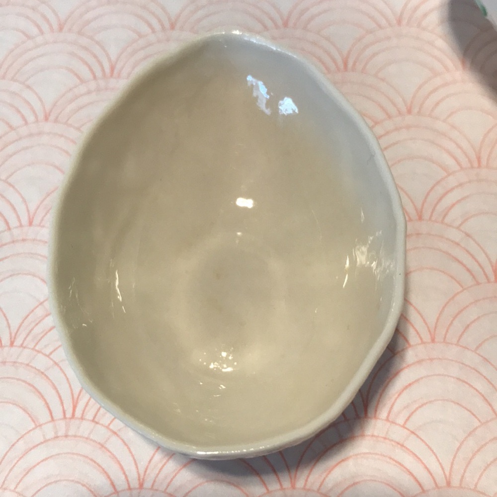 Belleek Shamrock Egg Mint condition - Picture 8 of 12